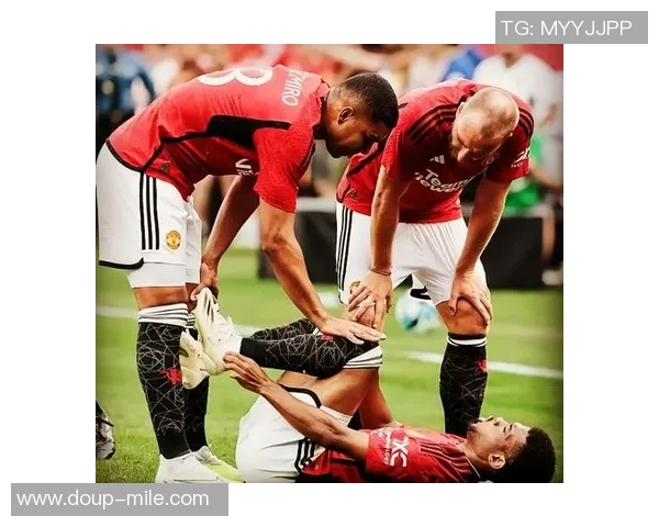 曼晚：曼联正在重视德国16岁中场艾希霍恩，转会费为2000万欧